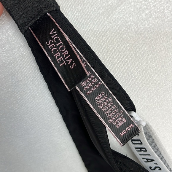 VICTORIA’S SECRET BUNDLE BRA 34C SATIN PAJAMA TOP VELVET RHINESTONE BAG - Picture 14 of 16